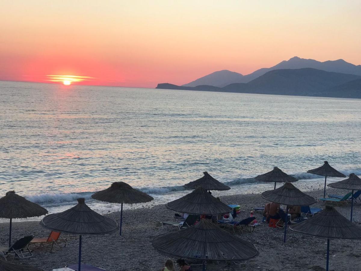 Tropikal Freskia Bunec Sarande Luaran gambar